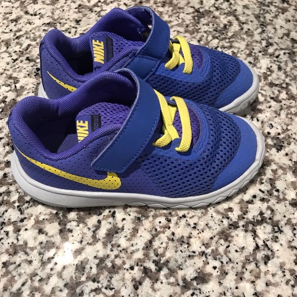 Boys tennis shoes size 9 - Picture 4 of 4